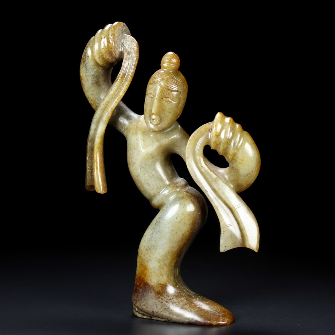 An Exquisite Hotan Jade Figures Ornament: An Exquisite Hotan Jade Figures Ornament,Han Dynasty, China,Size:4.4inx1.1inx7.1in,Weight:466g 和田玉人形摆件,中国汉代