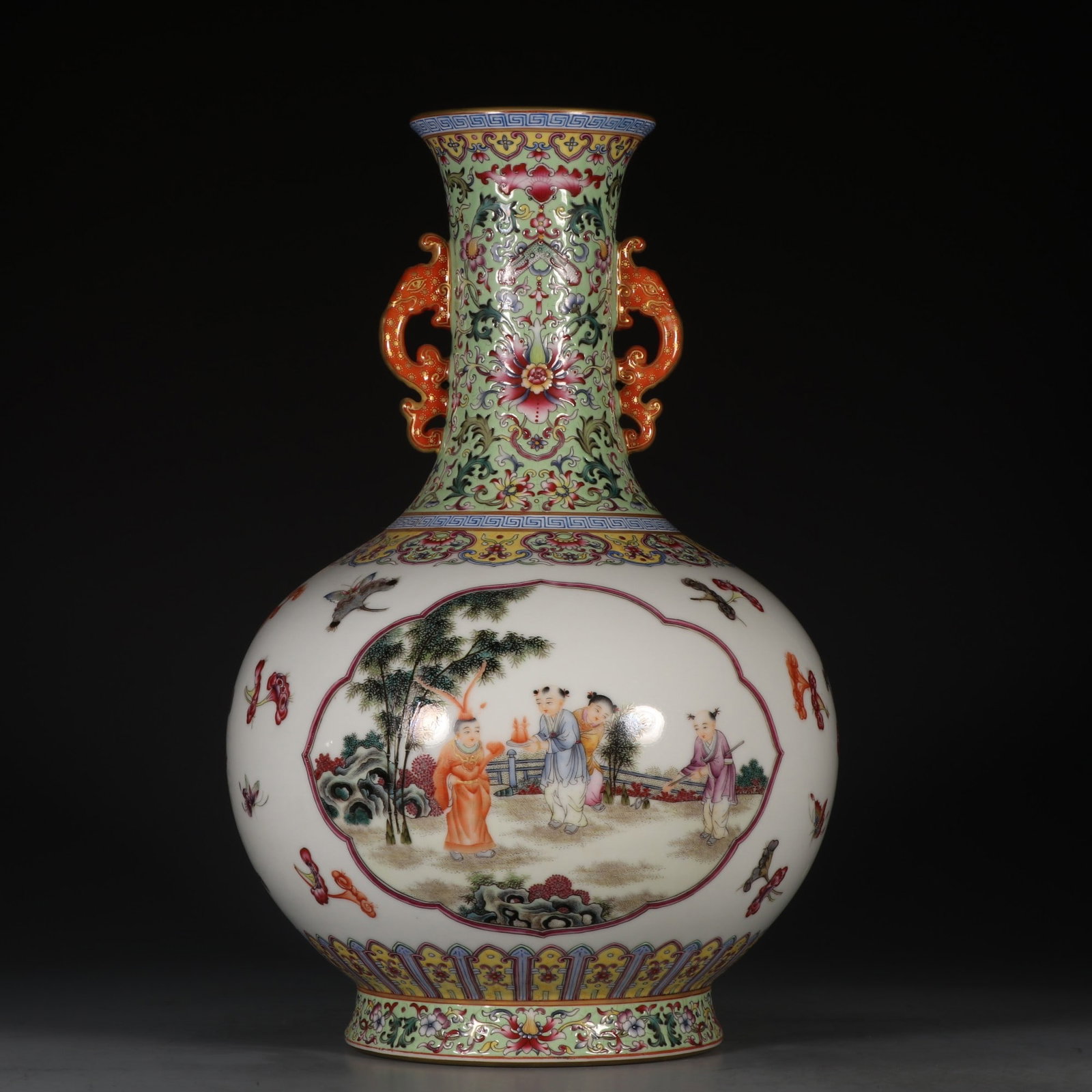 An Exquisite Famille-Rose Figures Pattern Double-Ears Vase: An Exquisite Famille-Rose Figures Pattern Double-Ears Vase,Qing Dynasty, China,Qianlong Six-character Mark,Size:15.6inx4.1inx6.2in 粉彩人物纹双耳瓶,