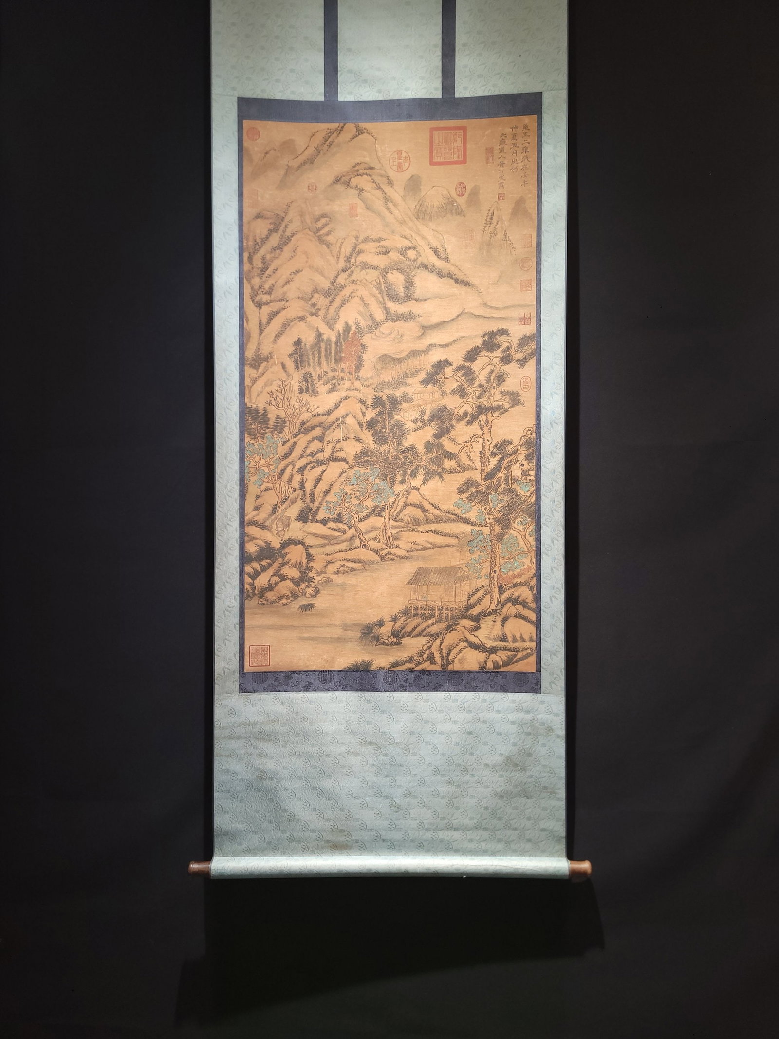 A Chinese Vertical Scroll Ink Painting of Landscape on Silk: A Chinese Vertical Scroll Ink Painting of Landscape on Silk,Yuan Dynasty, China,Huang Gongwang,without frame size:24.4inx46.1in