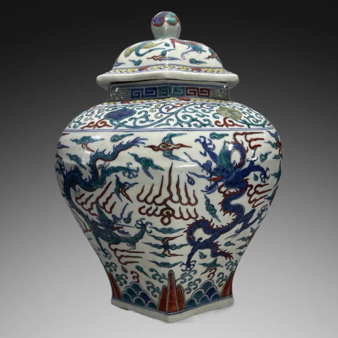 An Exquisite Doucai Dragon Pattern Jar - 3
