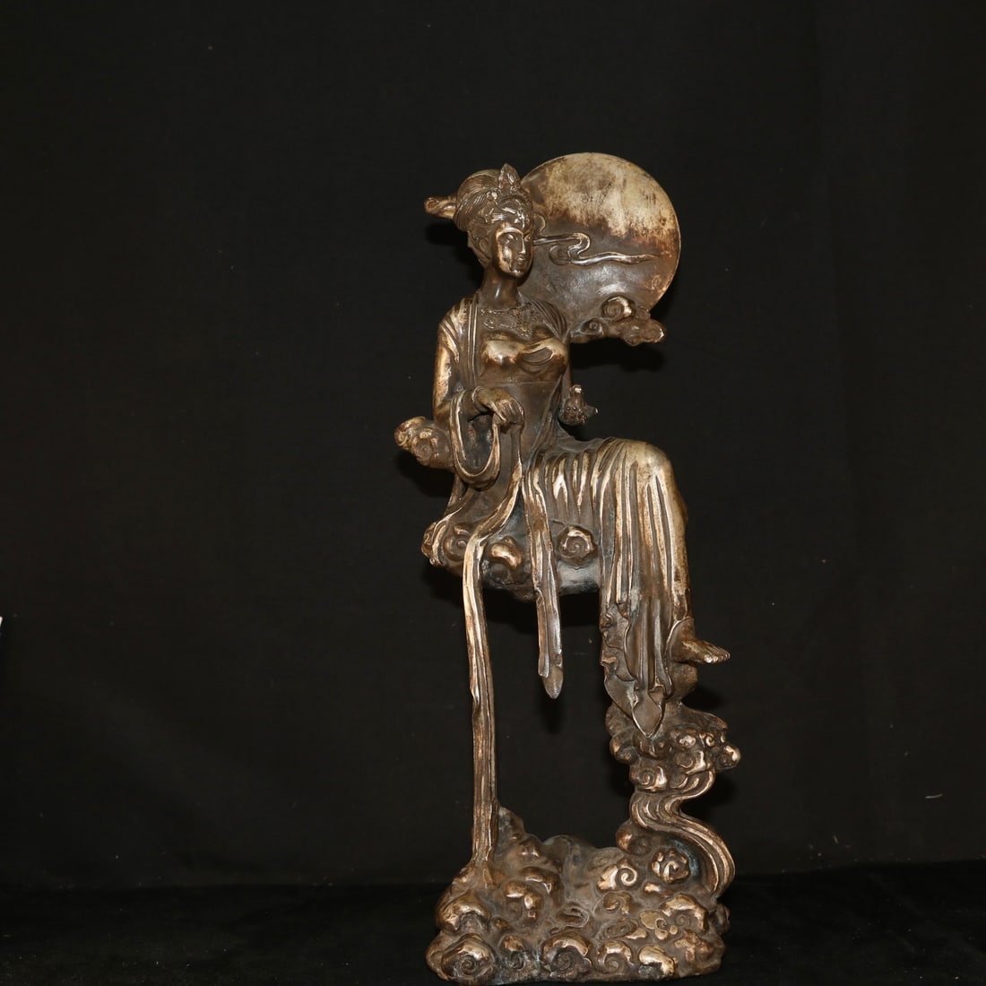 An Exquisite Silver-Gilt Copper Figures Ornament - 7