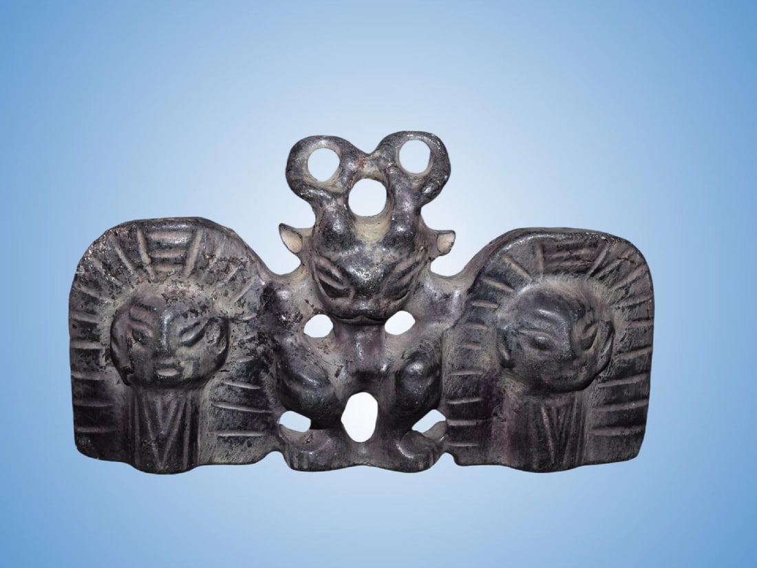 An Exquisite Meteorite Sun God: An Exquisite Meteorite Sun God,Ancient Time,China,Size:9.8inx6.1in,Weight:2110g 陨石太阳神,远古时期
