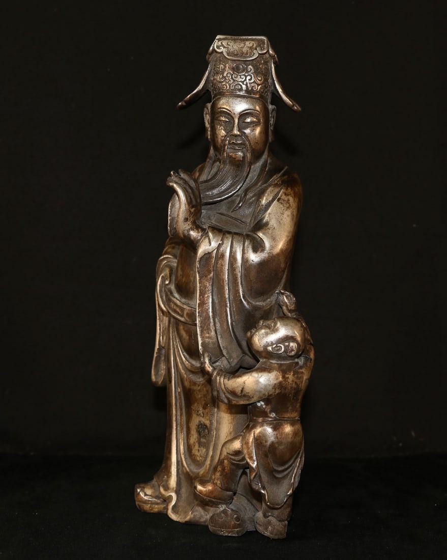 An Exquisite Silver-Gilt Copper Figures Ornament: An Exquisite Silver-Gilt Copper Figures Ornament,Qing Dynasty, China,Size:5.5inx11.4in ,Weight:2245g 铜鎏银人物摆件,中国清代