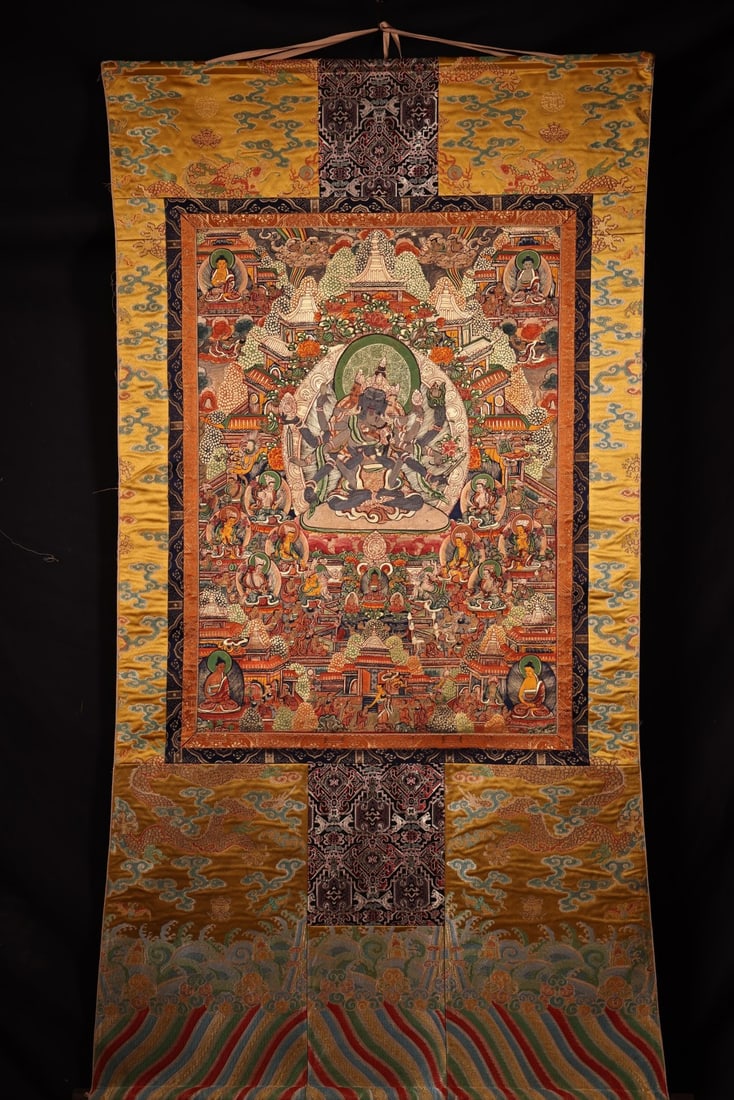 An Exquisite Statue of Gautama’s Mother Thangka: An Exquisite Statue of Gautama’s Mother Thangka,Ming Dynasty, China,Size:59.1inx31.5in(Whole),35inx23.6in(Leather Core) 佛母唐卡,中国明代