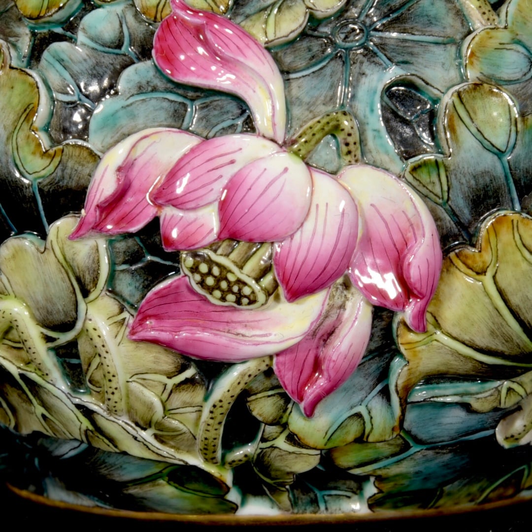 An Exquisite Enamel Lotus Leaf Pattern Ewer - 6