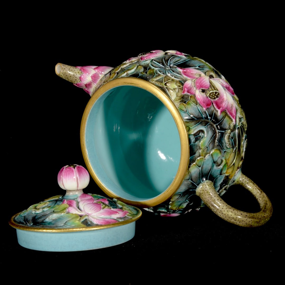 An Exquisite Enamel Lotus Leaf Pattern Ewer - 7