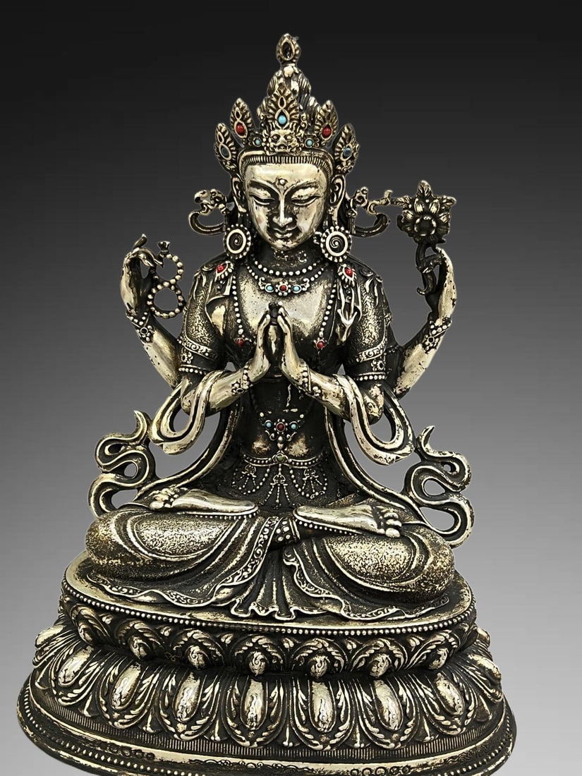 An Exquisite Silver Gilded Copper Buddha statue Ornament: An Exquisite Silver Gilded Copper Buddha statue Ornament,Ming Dynasty, China,Yongle Six-character Mark,Size:9.6inx6.9in,Weight:2766.1g