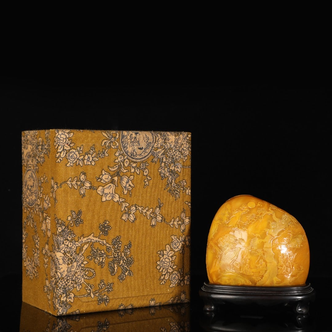 An Exquisite Shoushan Stone Landscape and Figures Pattern Seal: An Exquisite Shoushan Stone Landscape and Figures Pattern Seal,Modern Period of China,With Mark,Size:4.7inx5.1in ,Weight:2033g