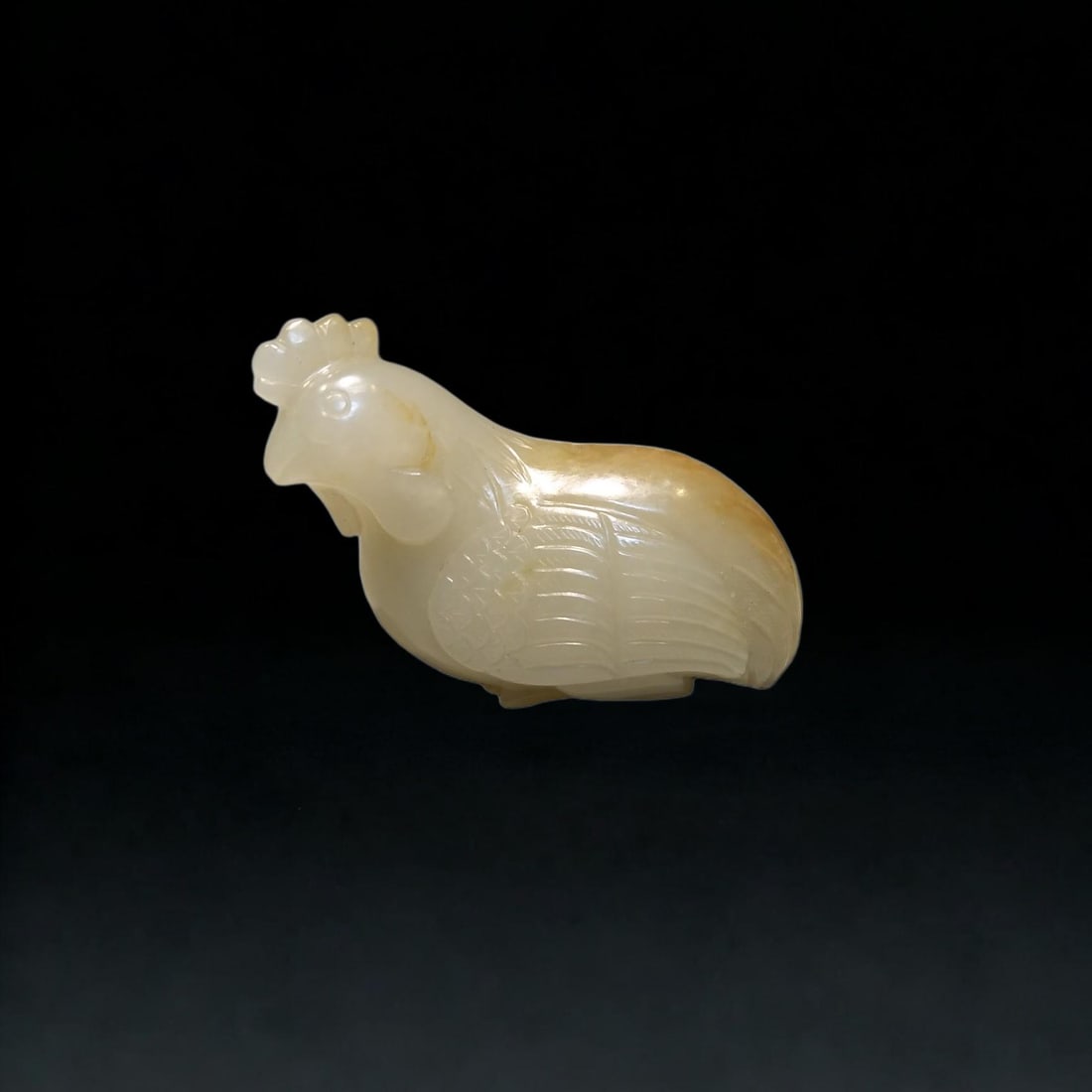 An Exquisite Hotan Jade Fowl: An Exquisite Hotan Jade Fowl,Qing Dynasty, China,Size:1.5inx1inx2.2in,Weight:56.2g 和田玉鸡,中国清代