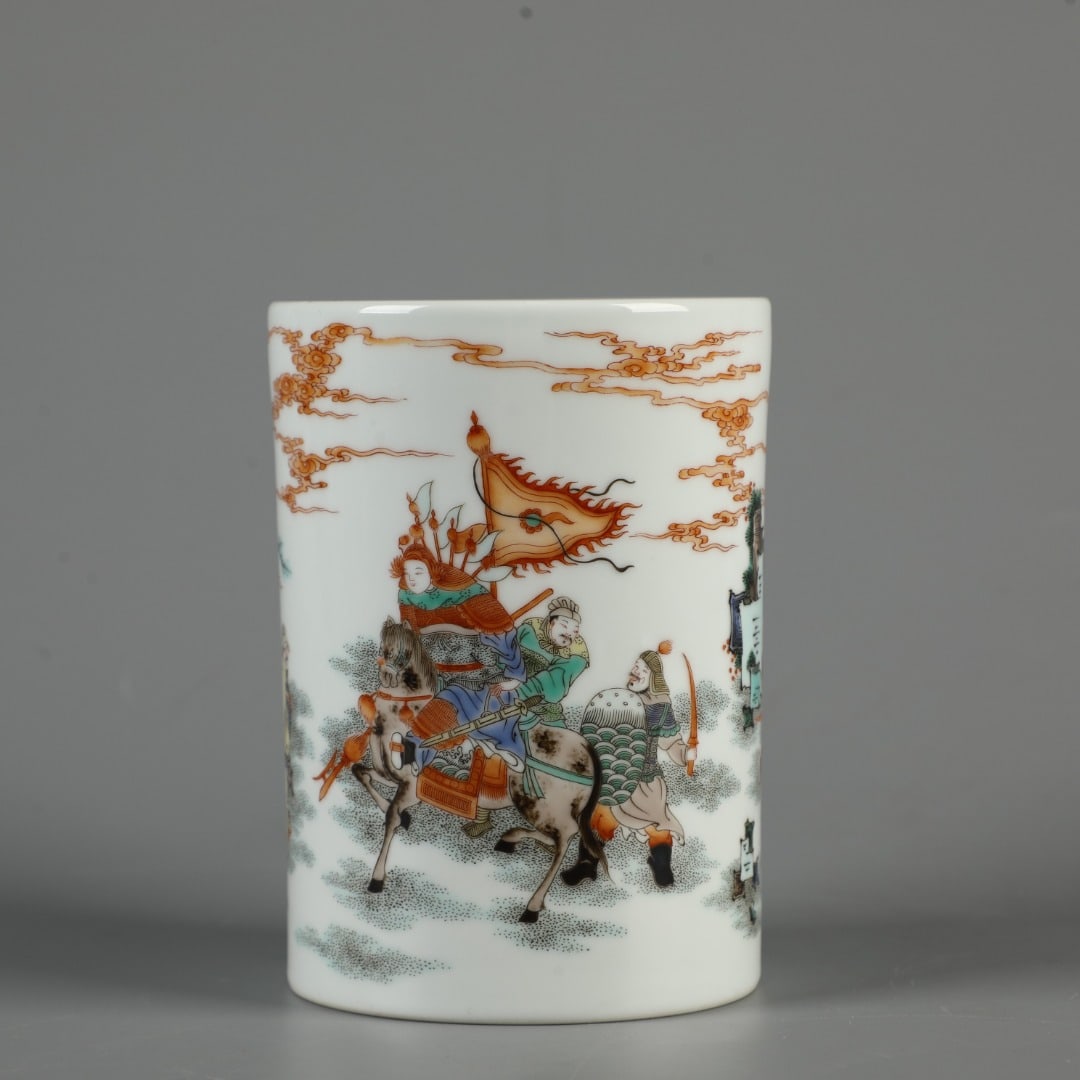 An Exquisite Famille-Rose Figures Pattern Brush Pot: An Exquisite Famille-Rose Figures Pattern Brush Pot,Qing Dynasty, China,Yongzheng Four-character Mark,Size:5.3inx3.9in 粉彩人物纹笔筒,中国清