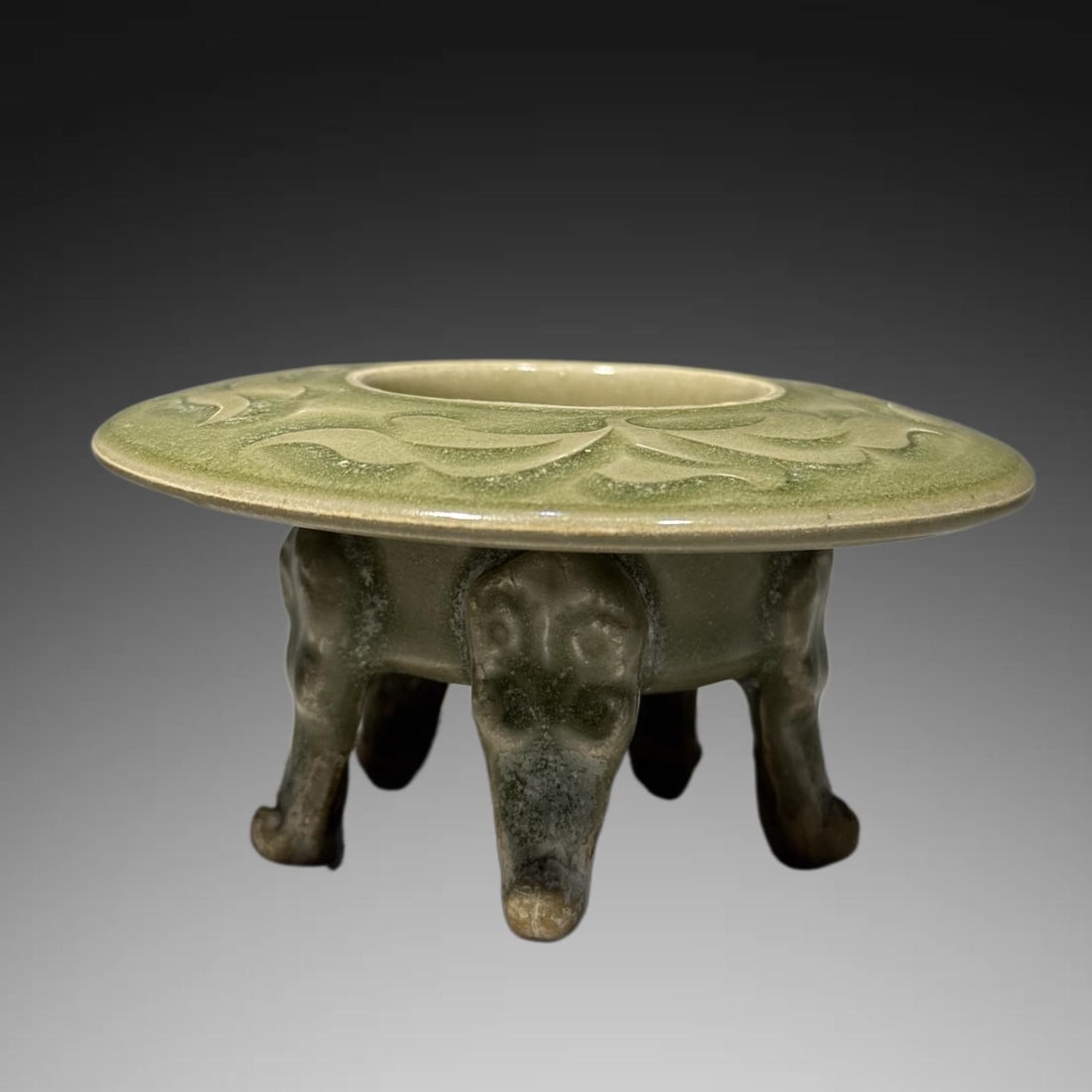An Exquisite Yaozhou Kiln Celadon Glzed Beast-legs Censer: An Exquisite Yaozhou Kiln Celadon Glzed Beast-legs Censer,Song Dynasty, China,Size:4.3inx2.4in 耀州窑青釉兽足炉,中国宋代