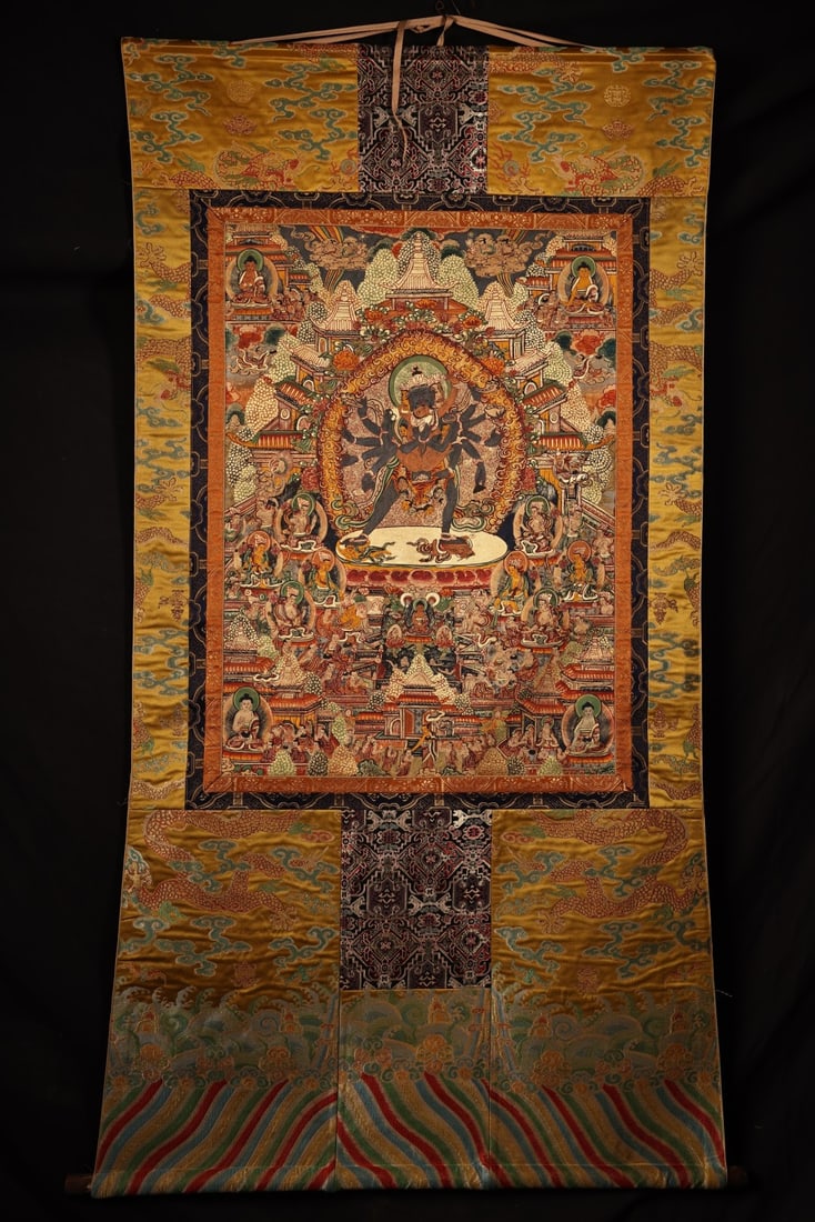 An Exquisite Statue of Vajra Thangka: An Exquisite Statue of Vajra Thangka,Qing Dynasty, China,Size:59.1inx31.5in(Whole),35inx23.6in(Leather Core) 金刚佛像唐卡,中国清代