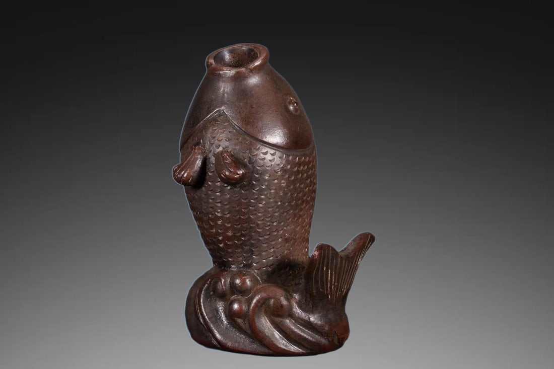 An Exquisite Purple Sands Fish Vase - 2