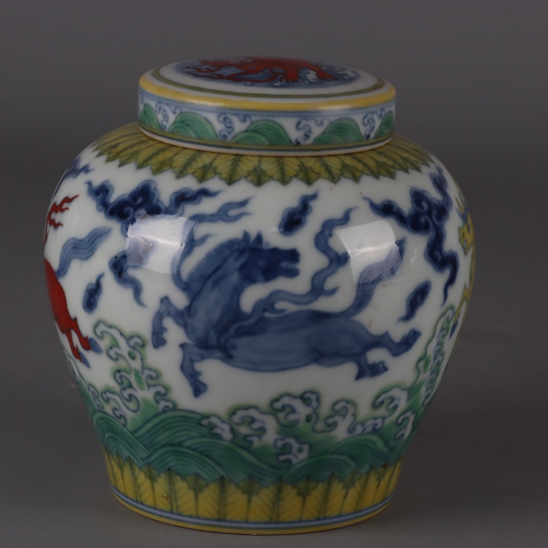 An Exquisite Blue and White Doucai Horse Pattern Jar: An Exquisite Blue and White Doucai Horse Pattern Jar,Ming Dynasty, China,Size:4.7inx2.2inx3in 青花斗彩马纹罐,中国明代