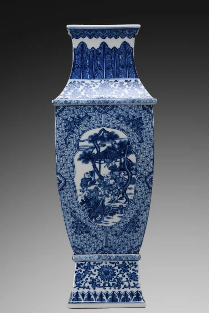 An Exquisite Blue and White Figures Pattern Vase: An Exquisite Blue and White Figures Pattern Vase,Qing Dynasty, China,Qianlong Six-character Mark,Size:20.3inx5.2inx7.4inx5.5in 青花人物纹瓶,中国清