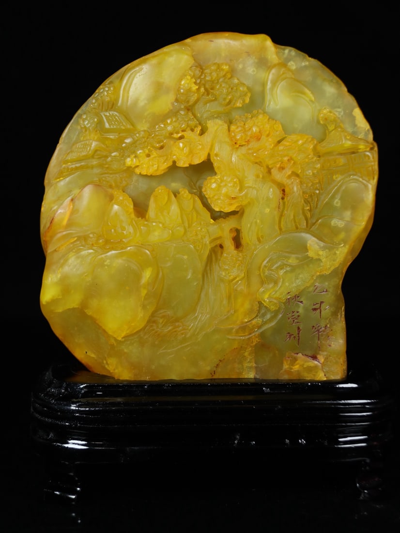 An Exquisite Tianhuang Stone Landscape Ornament: An Exquisite Tianhuang Stone Landscape Ornament,Qing Dynasty, China,With Mark,Size:8.3inx6.7inx2.8in,Weight:1116g 田黄石山水摆件,中国清É
