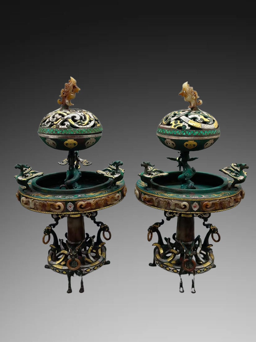 A pair of Exquisite Bronze Gold and Silver-Inlaid Jade Inlaid Boshan Censers: A pair of Exquisite Bronze Gold and Silver-Inlaid Jade Inlaid Boshan Censers,Han Dynasty, China,Size:14.2in,Weight:g 一对铜错金银嵌玉博山