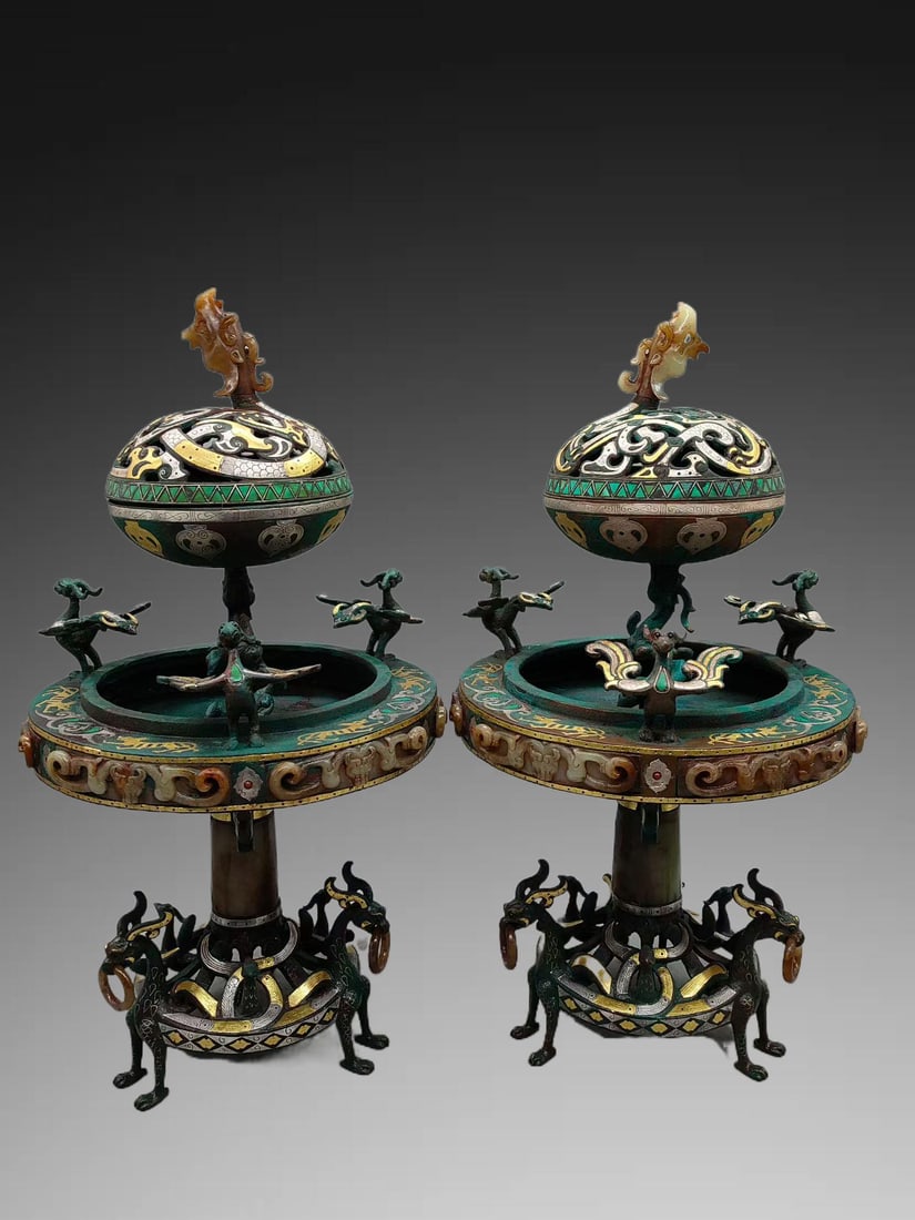 A pair of Exquisite Bronze Gold and Silver-Inlaid Jade Inlaid Boshan Censers - 2
