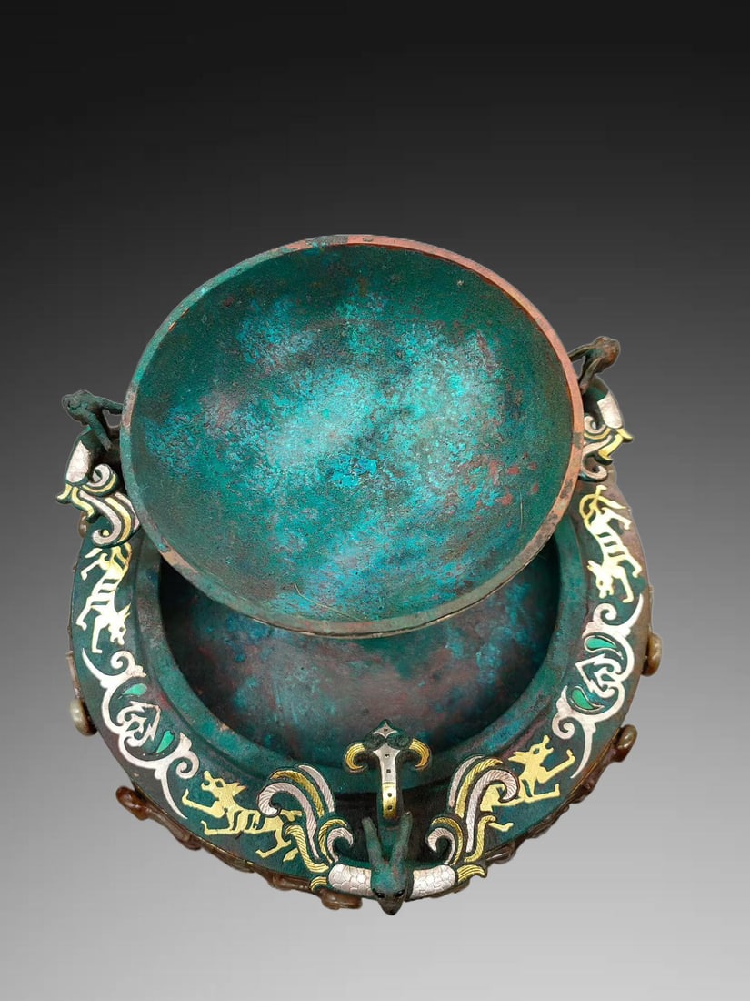 A pair of Exquisite Bronze Gold and Silver-Inlaid Jade Inlaid Boshan Censers - 5