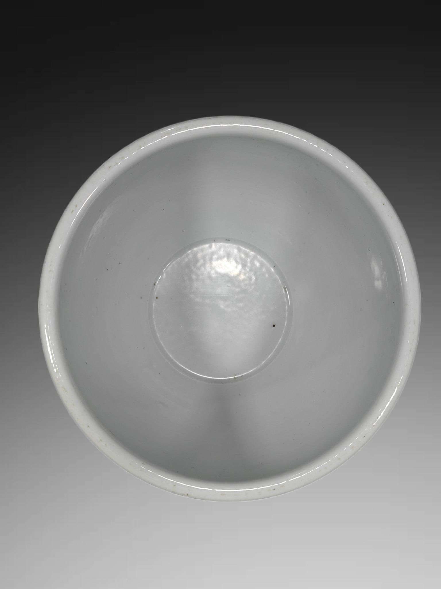 An Exquisite Doucai Lotus Pattern Vat - 4