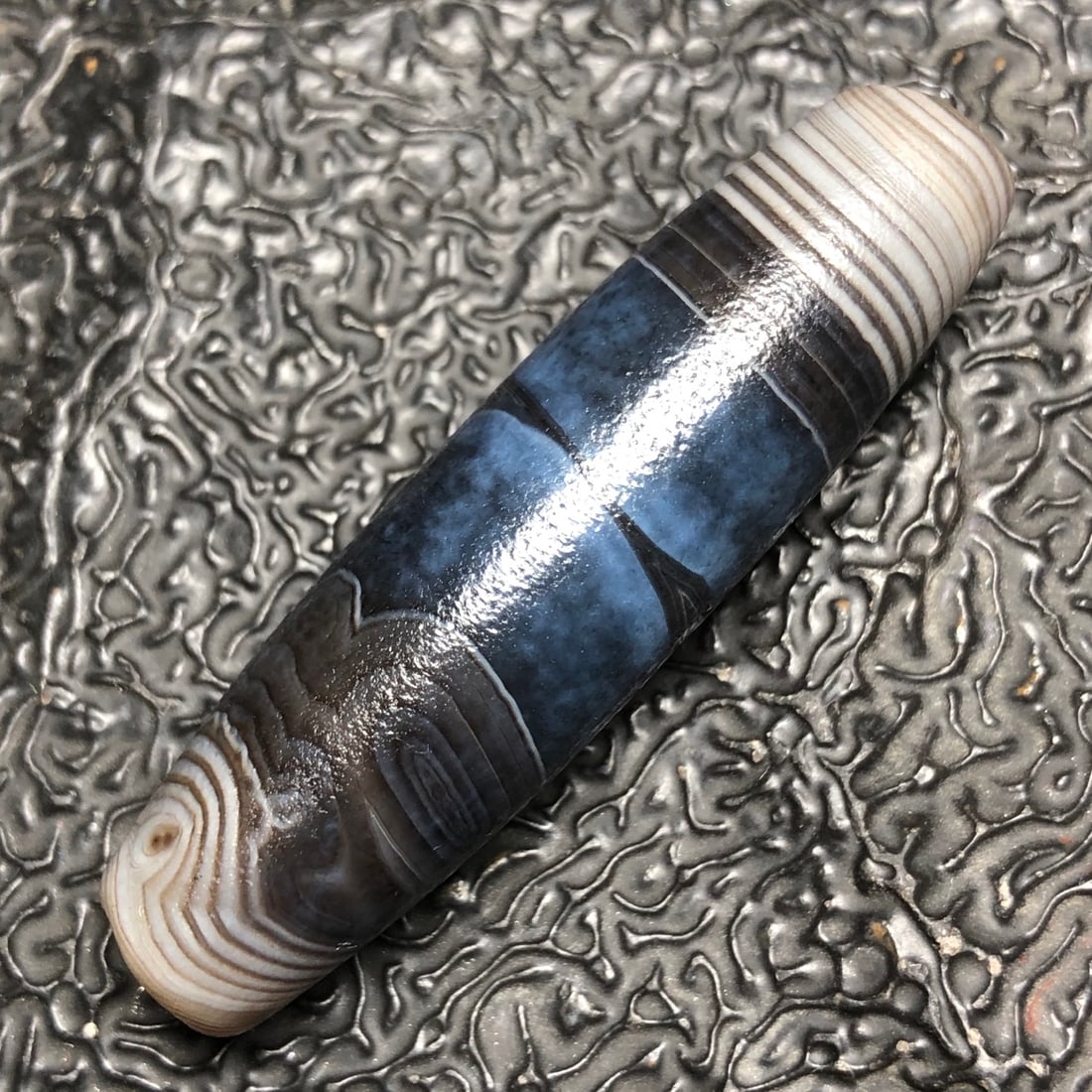 An Exquisite Agate Dzi bead - 3