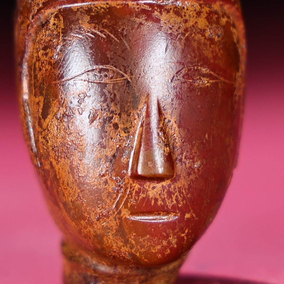An Exquisite Agate Human Head Ornament - 3