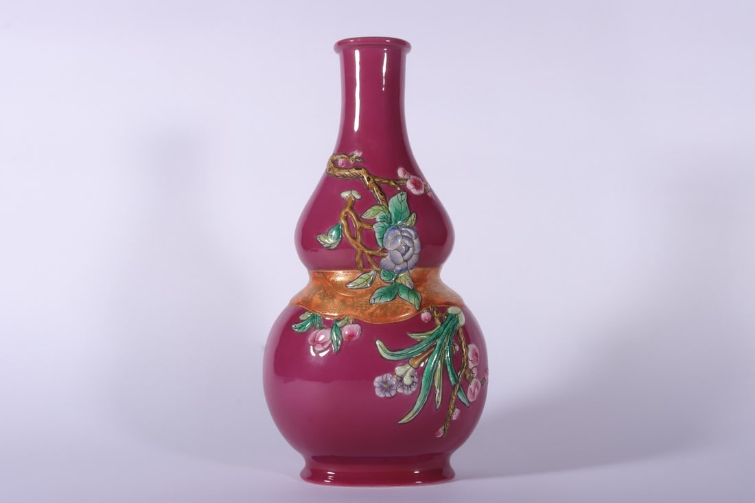 An Exquisite Ruby Red-Ground Peach Pattern Gourd Vase - 6