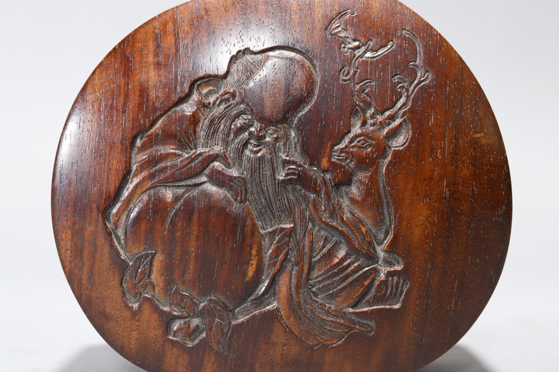 An Exquisite Redwood Figures Pattern Box - 2