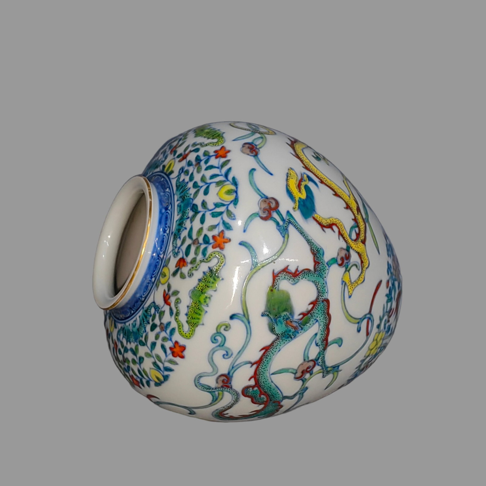 An Exquisite Wucai Dragon Pattern Jar - 7