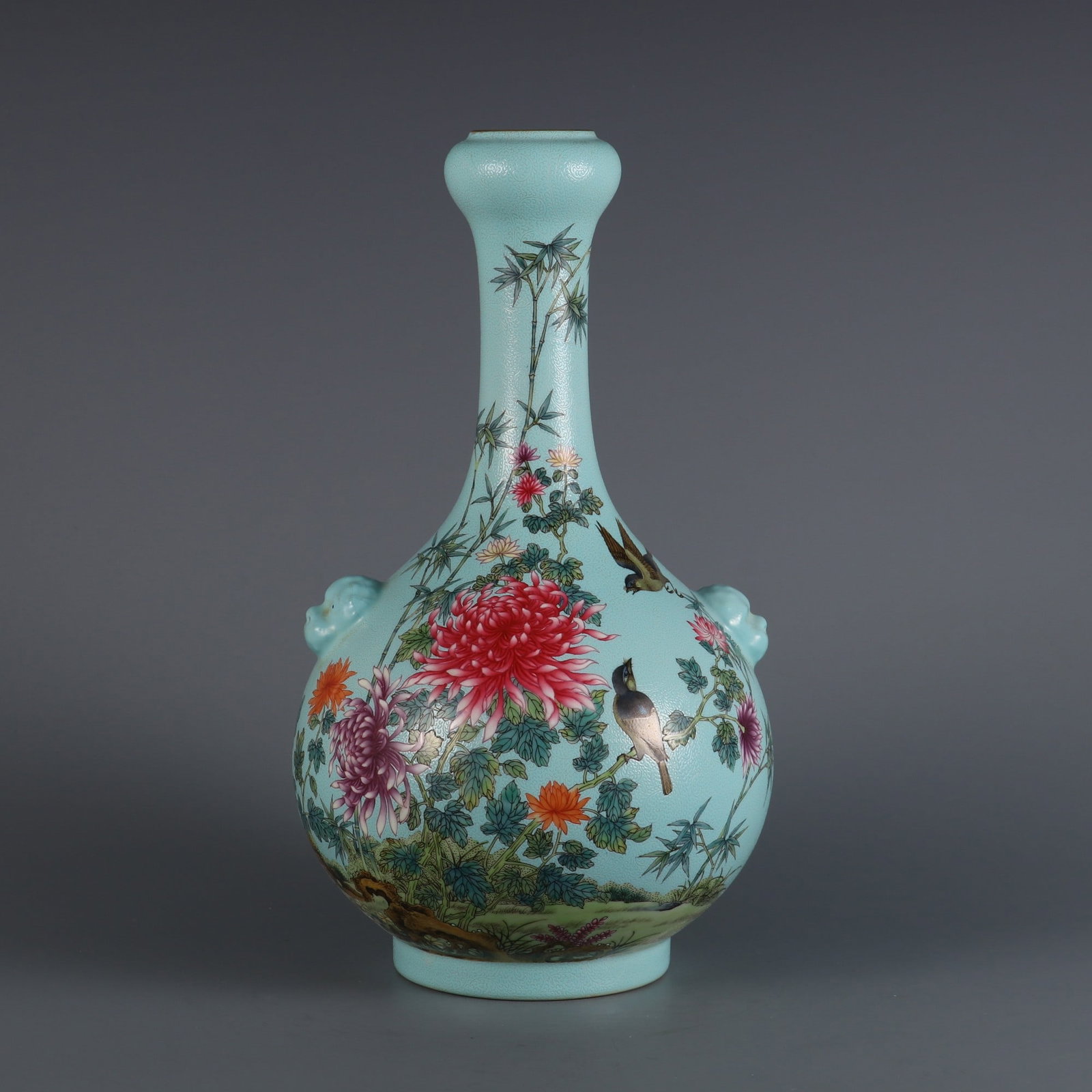 An Exquisite Green Ground Famille-Rose Flower and Bird Pattern Vase: An Exquisite Green Ground Famille-Rose Flower and Bird Pattern Vase,Qing Dynasty, China,Yongzheng Six-character Mark,Size:11.5inx1.6inx6.3in 绿地粉彩花鸟纹