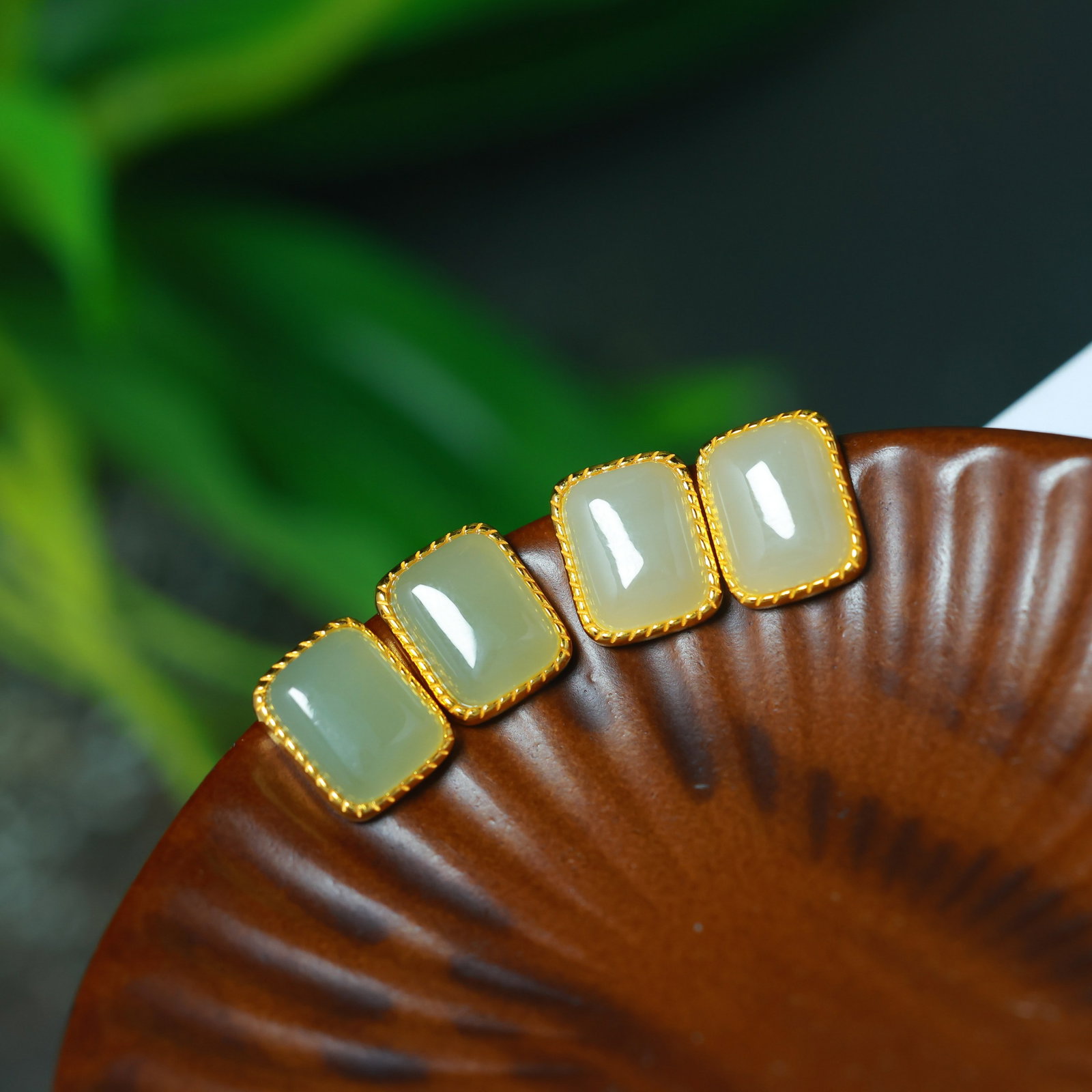 A Pair of Exquisite Silver Inlaid Hotan Jade Earrings: A Pair of Exquisite Silver Inlaid Hotan Jade Earrings,Size:0.3inx0.4in 一对银镶和田玉方糖耳钉