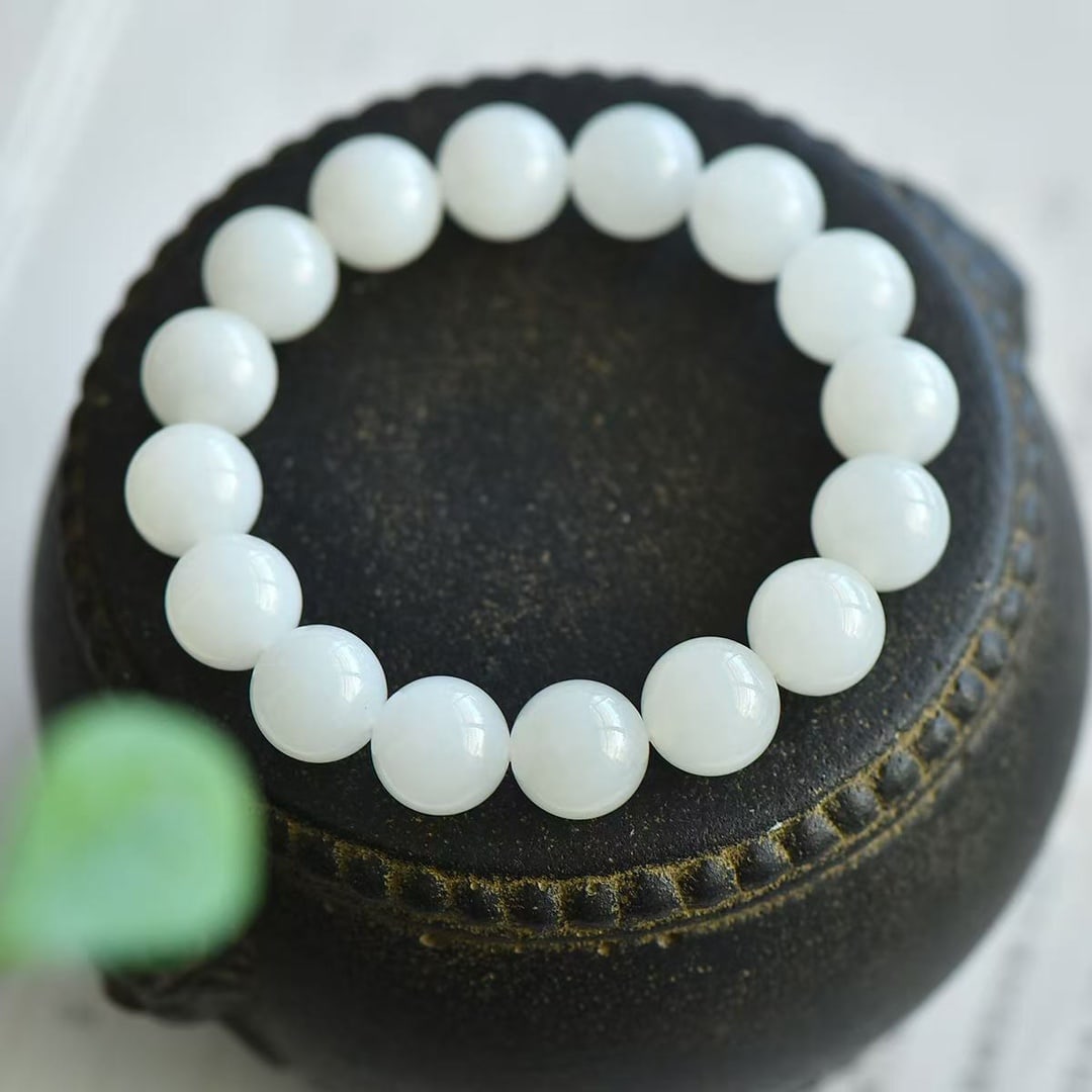 A Exquisite White Jade Bracelet - 3
