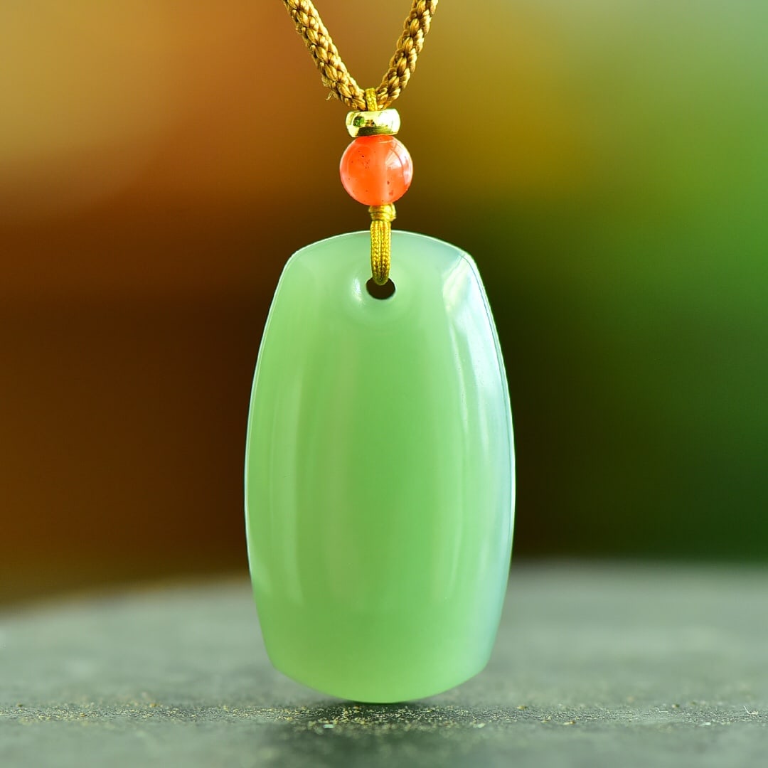 A Exquisite Hotan Jade Pendant: A Exquisite Hotan Jade Pendant,Size:1.4inx0.8in 和田玉湖水绿平安无事牌