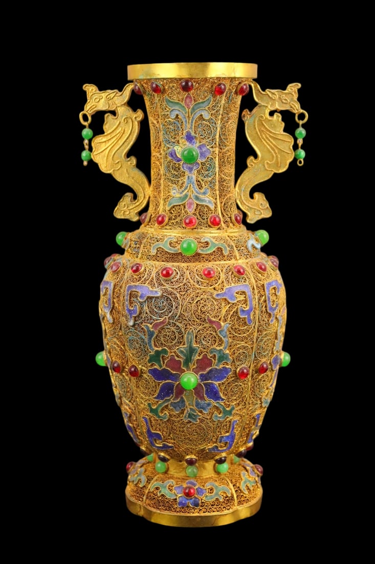 An Exquisite Filigree and Gilding Flower Pattern Phoenix-Ears Vase,Inlaid Gems: An Exquisite Filigree and Gilding Flower Pattern Phoenix-Ears Vase,Inlaid Gems,Qing Dynasty,China,with Qianlong Four-character Mark,Size:5.9inx5.1inx9.8in,Weight:591g,花丝鎏金&