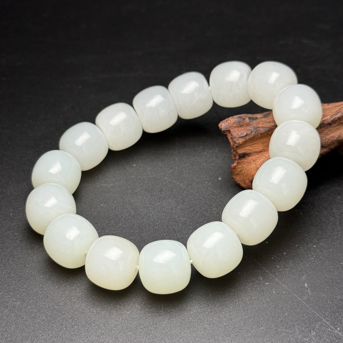 An Exquisite White Jade Bracelets - 4