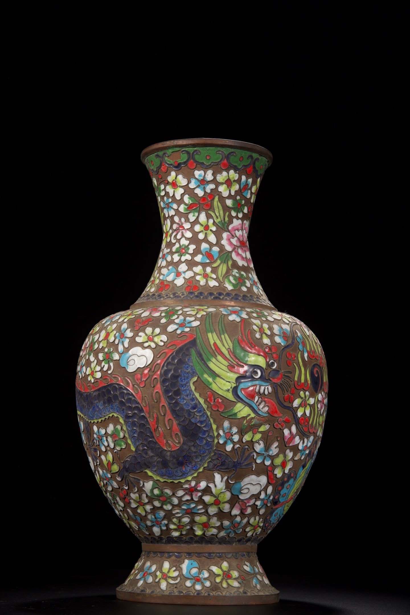 An Exquisite Cloisonne Dragon and Phoenix Pattern Flower Pattern Vase (1 of 9)