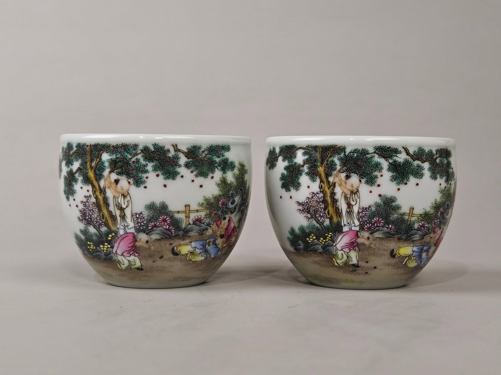 A Pair of Famille-Rose Character and Story Pattern with poem Cup