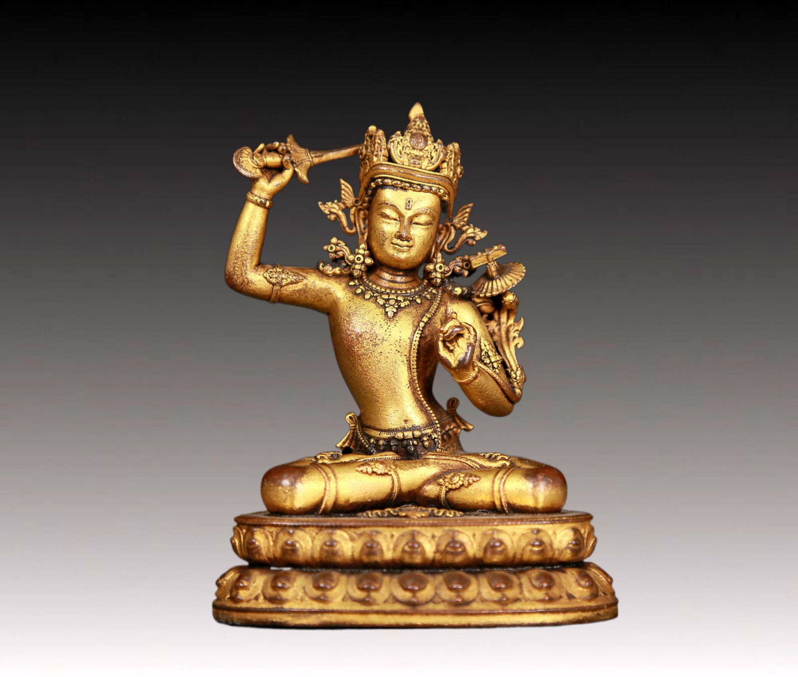 An exquisite gilt bronze statue of Manjusri Bodhisattva (1 of 5)