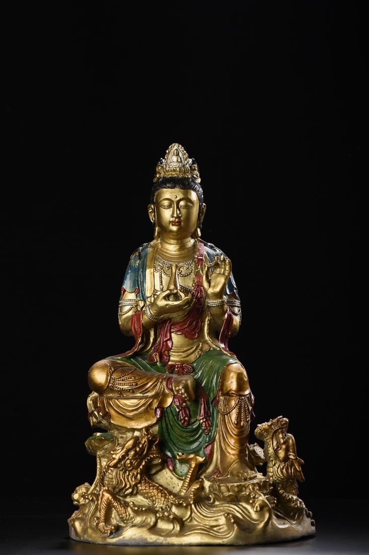 An Exquisite Copper Painted Color Statue of Avalokitesvara: An Exquisite Copper Painted Color Statue of Avalokitesvara,Ming Dynasty,China,with Xuande Four-character Mark,Size:14.2inx9.1inx6.7in,Weight:4980g,铜彩绘观音像,