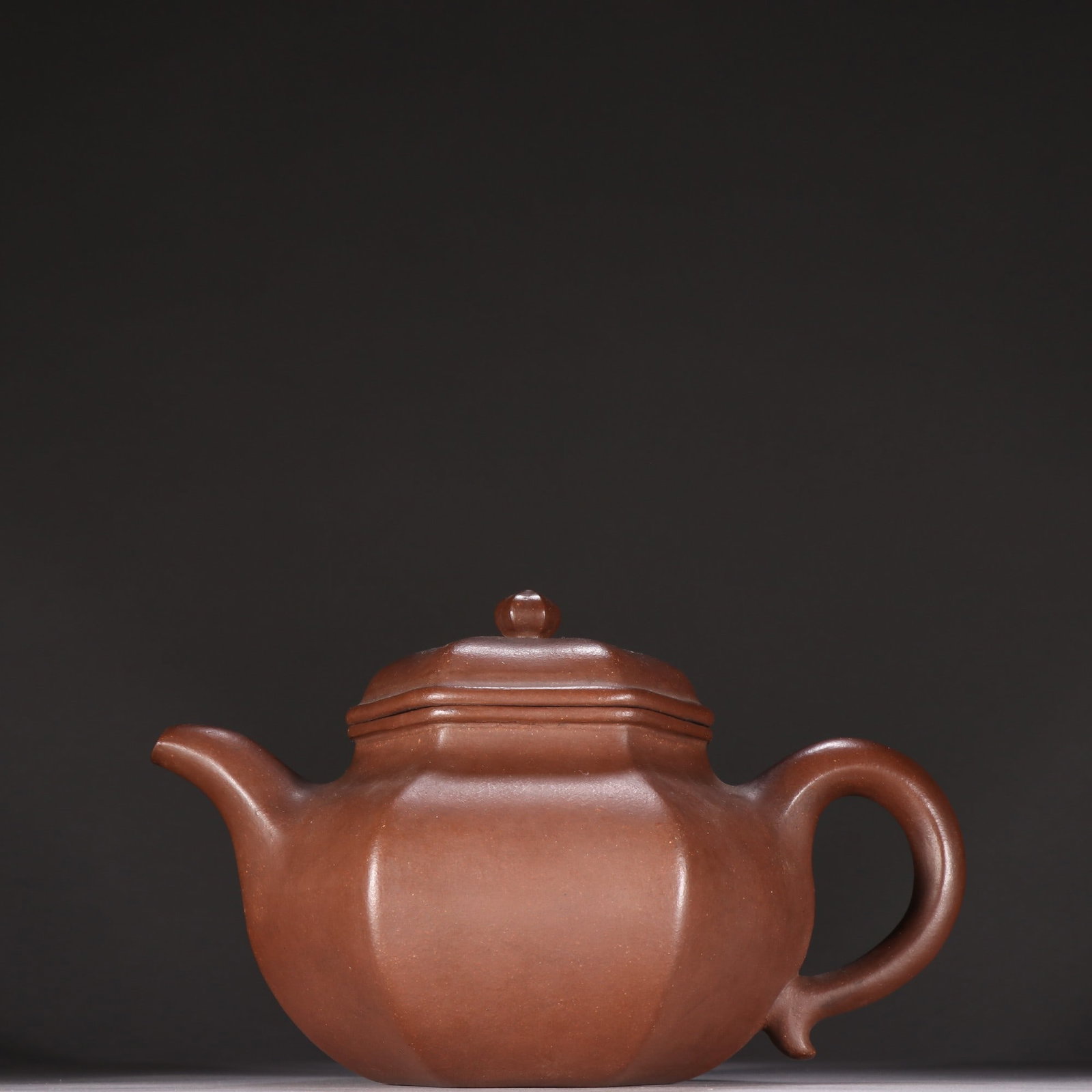 An Exquisite Purple Sands Teapot (1 of 9)