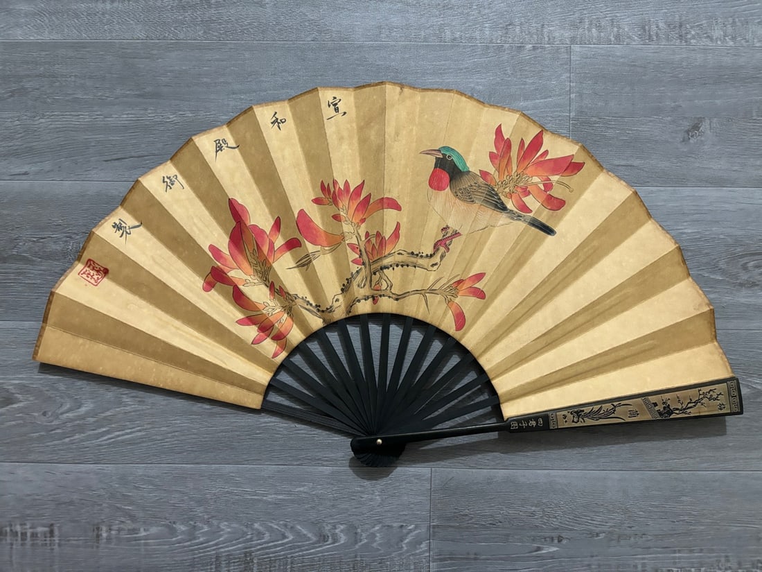 A Chinese Ink Painting Fan with Flower and Bird Motif: A Chinese Ink Painting Fan with Flower and Bird Motif,Song huizong,Size:23.6inx13in,一把中国水墨花鸟画扇子,宋徽宗