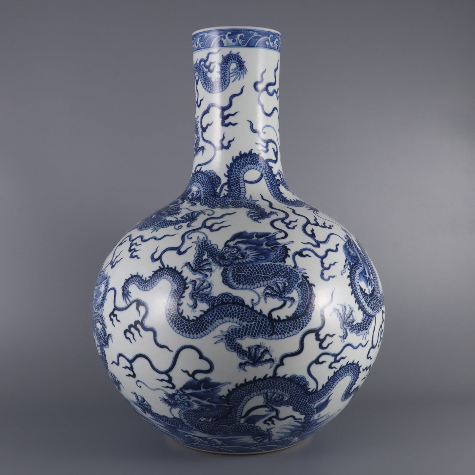 An Exquisite Blue and White Seawater Dragon Pattern Vase (1 of 1)