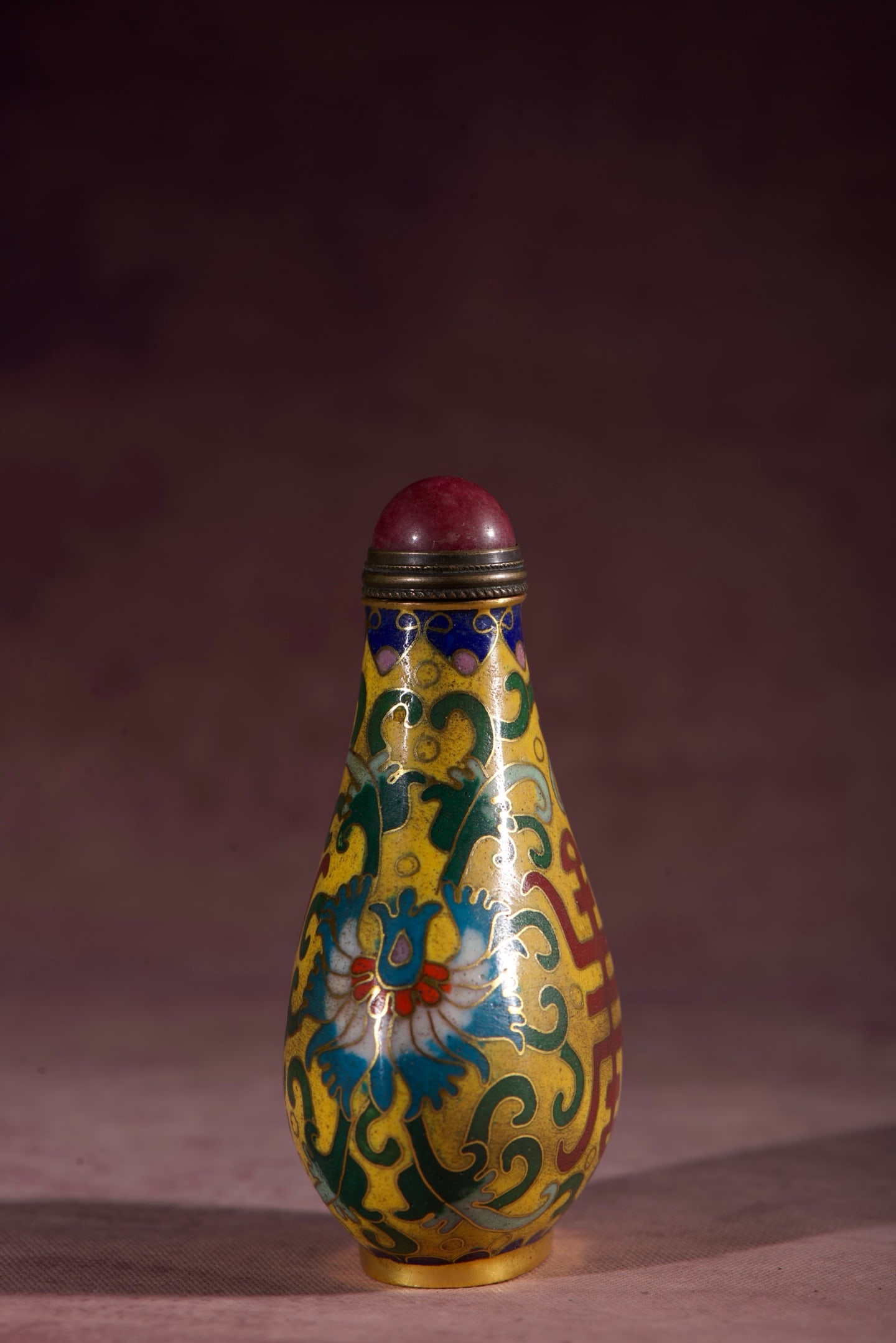 An Exquisite Cloisonne Lotus Pattern Snuff Bottle - 4