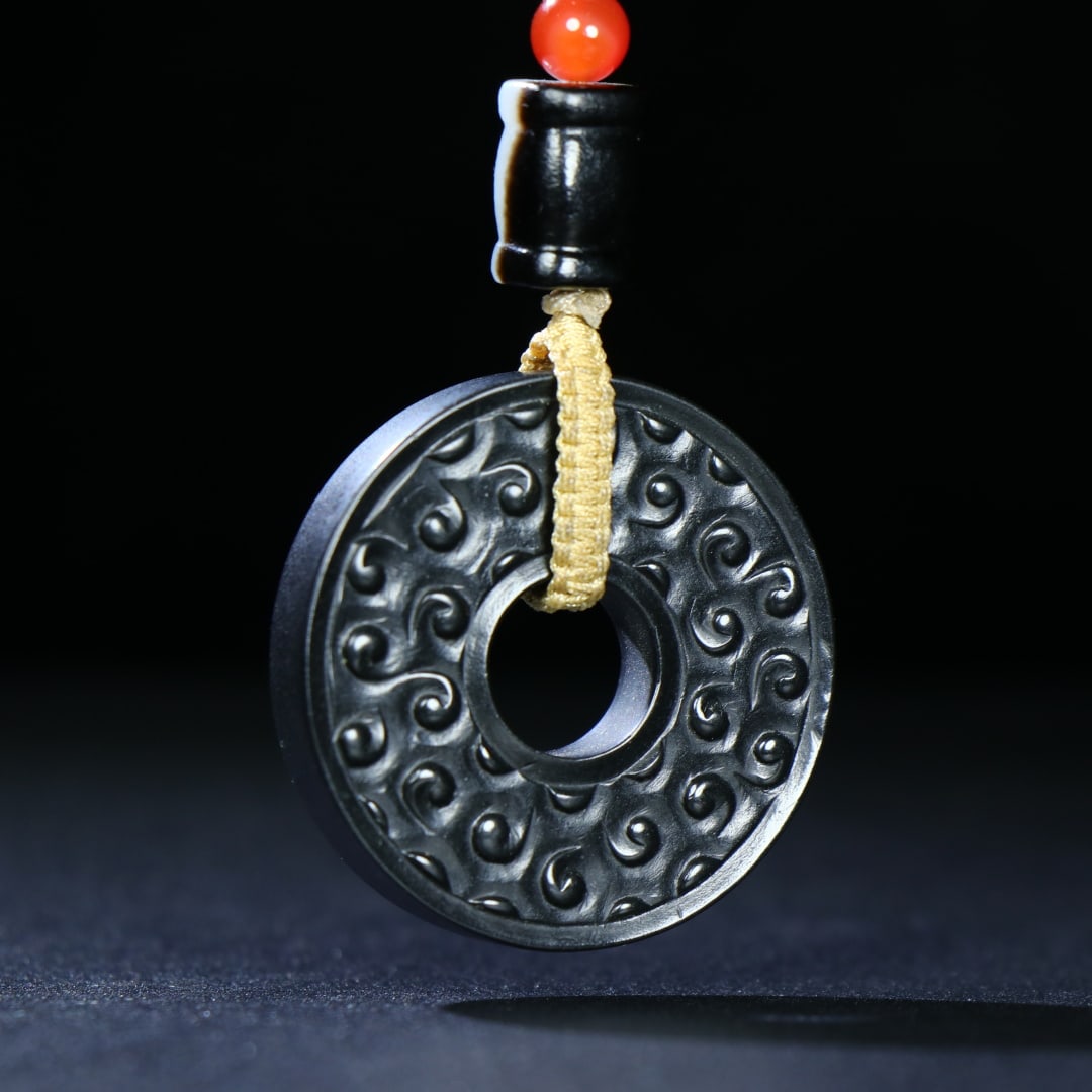 An Exquisite Black Jade Pendant