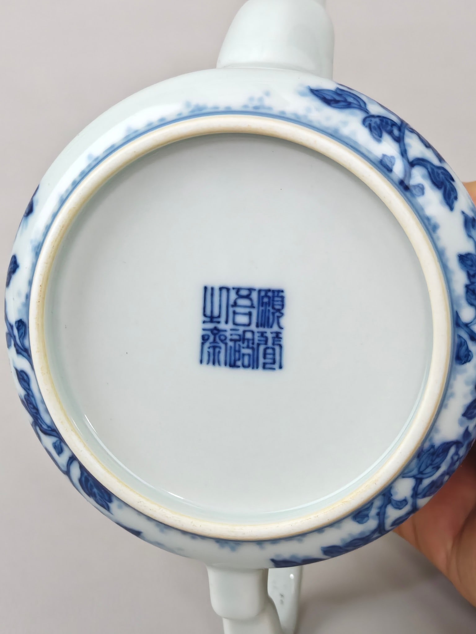 Blue and White Floral-Insect Pattern Teapot - 9