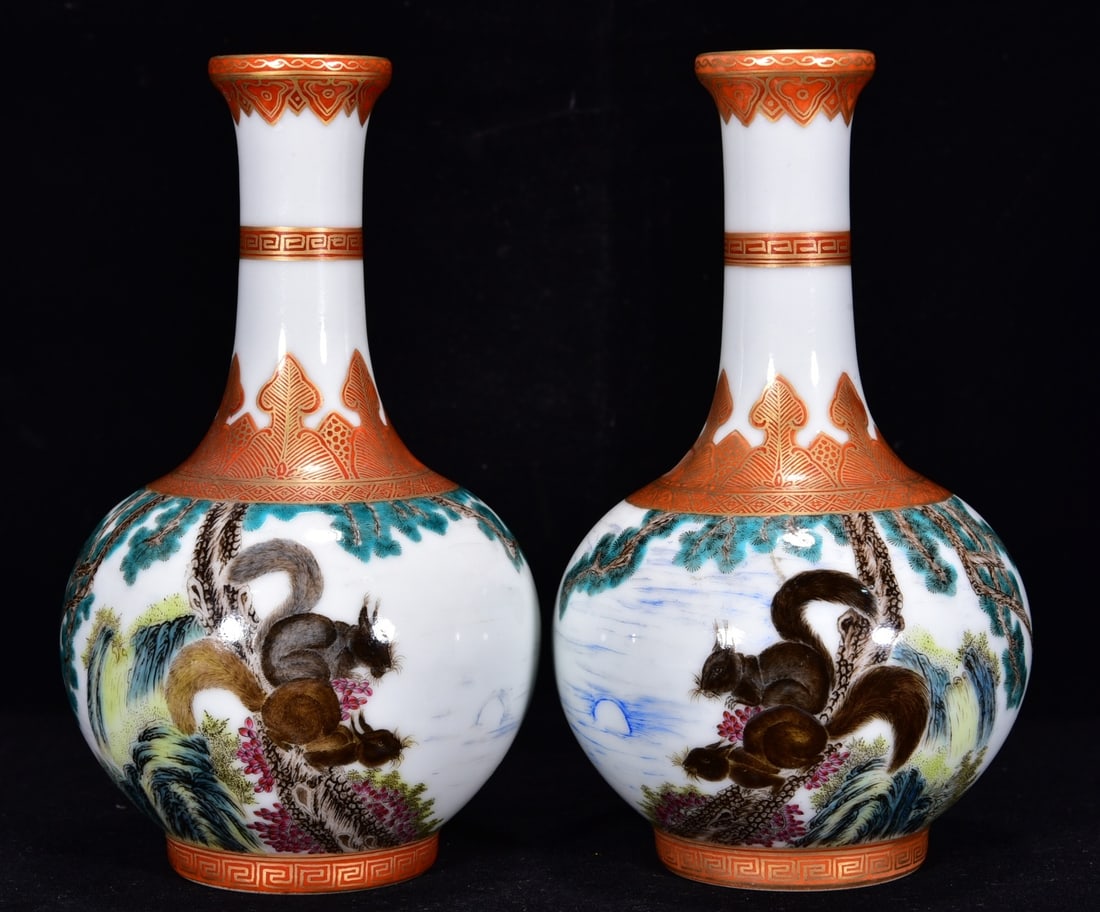 A Pair of Exquisite Famille-Rose Painted Gold Squirrel Pattern Landscape Pattern Vases: A Pair of Exquisite Famille-Rose Painted Gold Squirrel Pattern Landscape Pattern Vases,Qing Dynasty,China,with Yongzheng Four-character Mark,Size:6.7inx3.9in,一对粉彩描&#