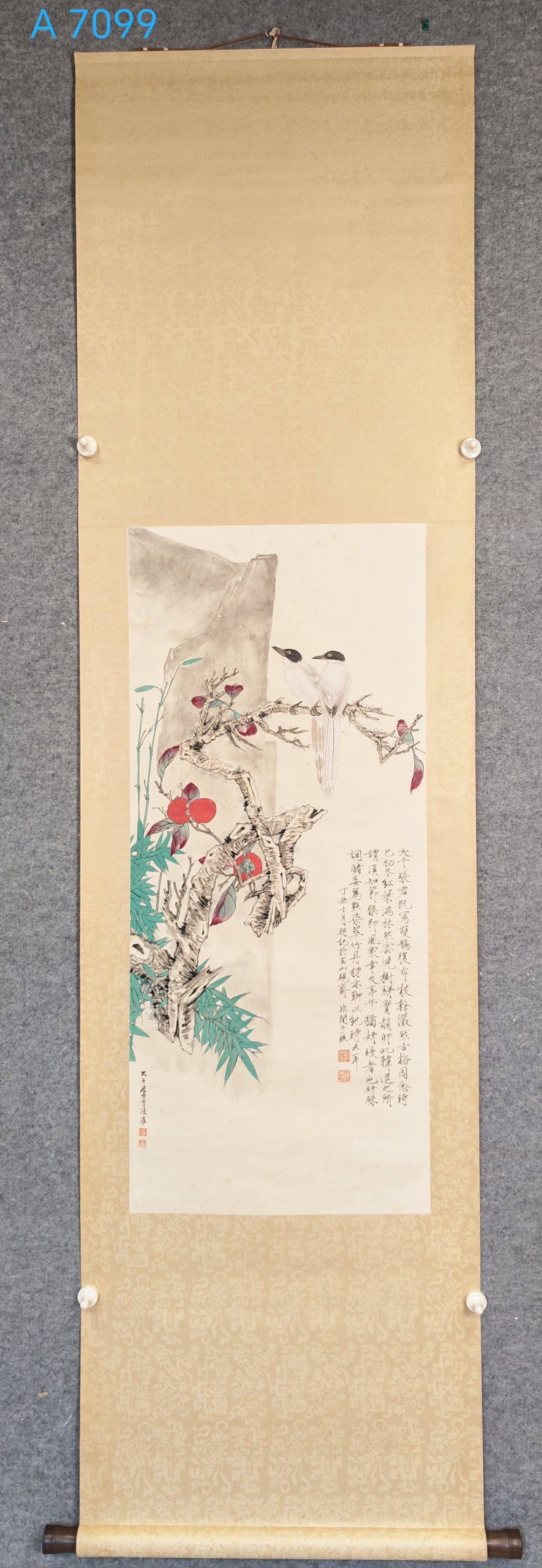 A Chinese Vertical Scroll Ink Painting of Flower and Bird on Paper: A Chinese Vertical Scroll Ink Painting of Flower and Bird on Paper,Zhang daqian,Yu feian,Size:(Without frame)16.9inx39.4in,一幅中国水墨花鸟画ĺ
