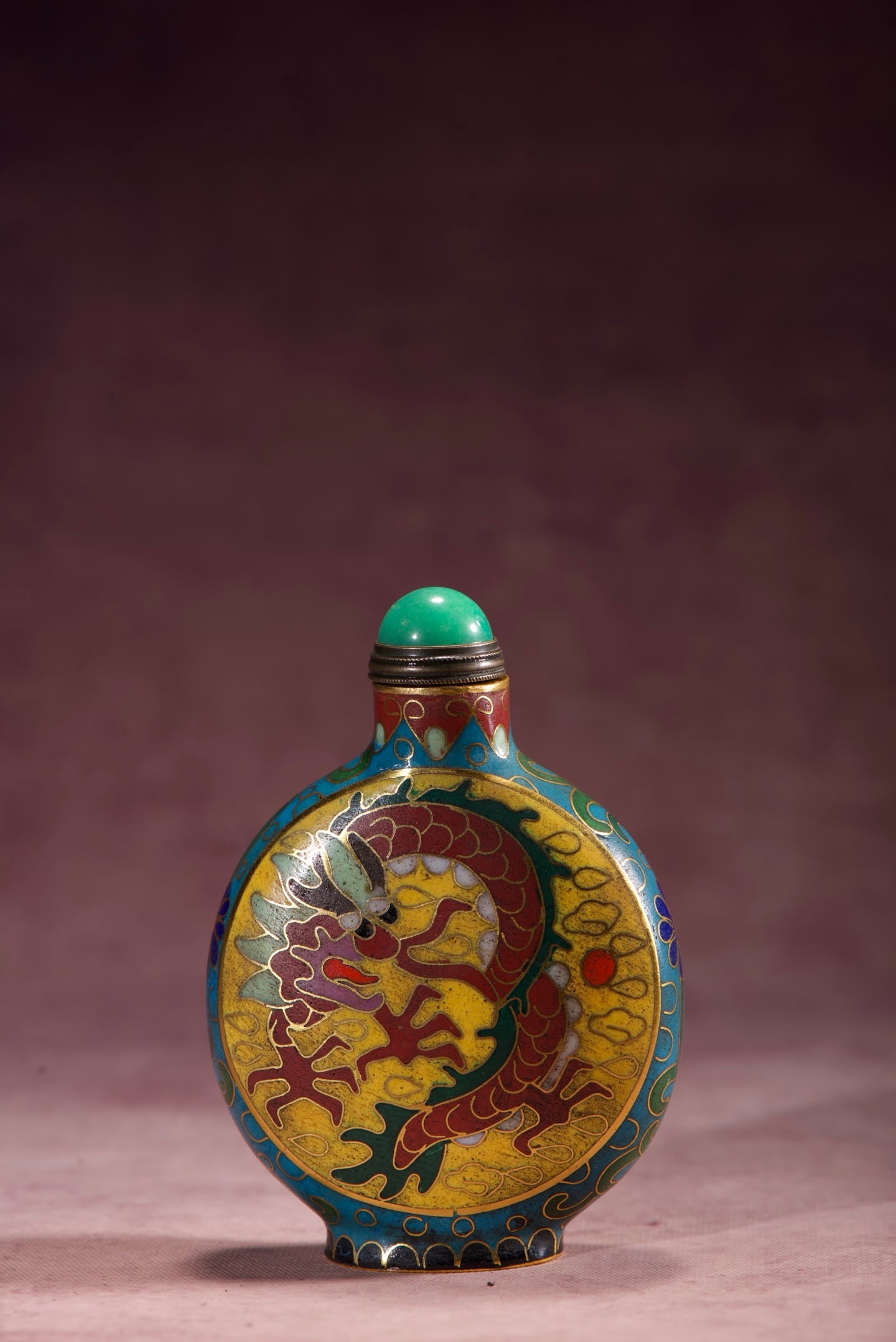 An Exquisite Cloisonne Dragon Pattern Phoenix Pattern Snuff Bottle (1 of 9)
