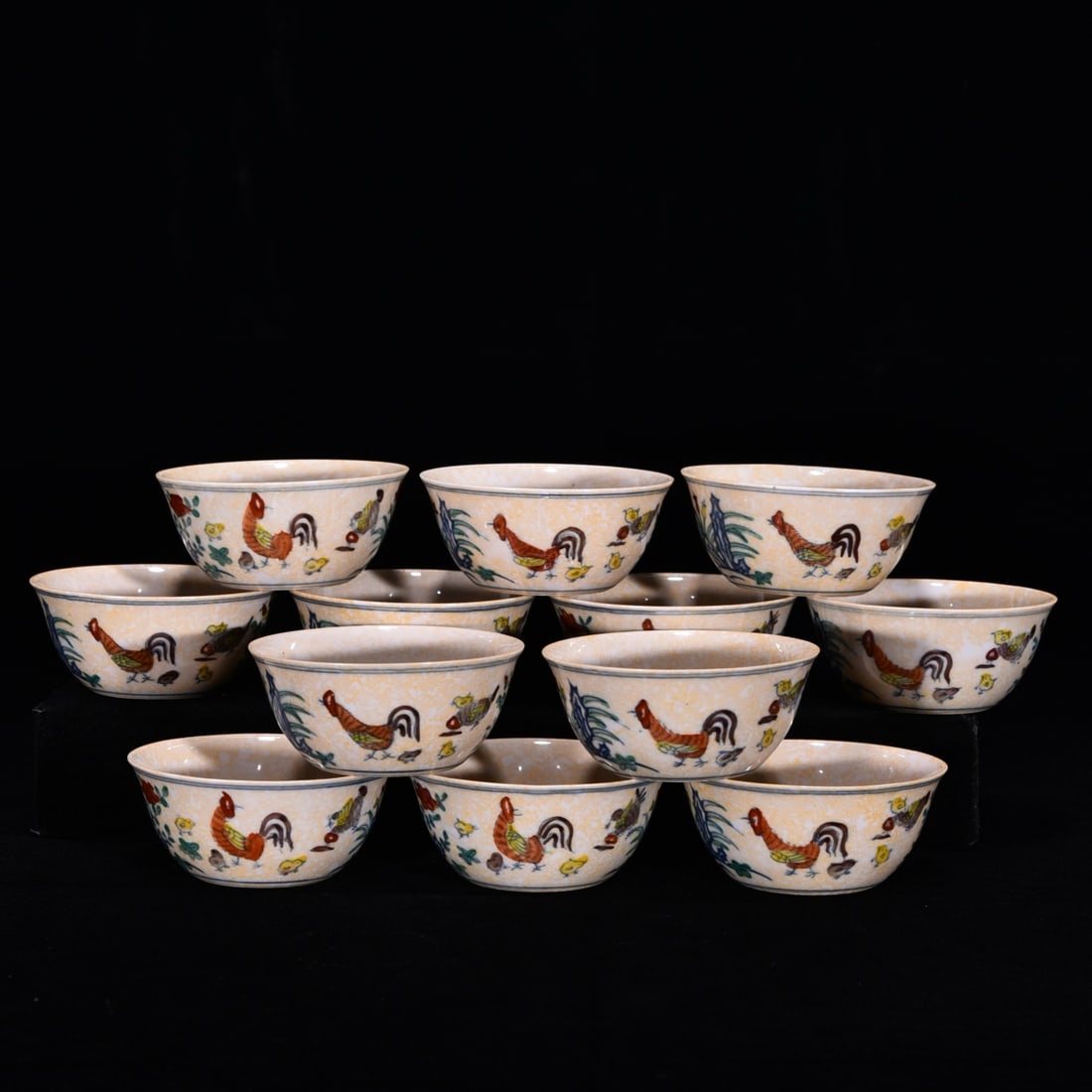 A Set of Fine Doucai Character and Story Pattern Flower and Rooster Pattern Cups