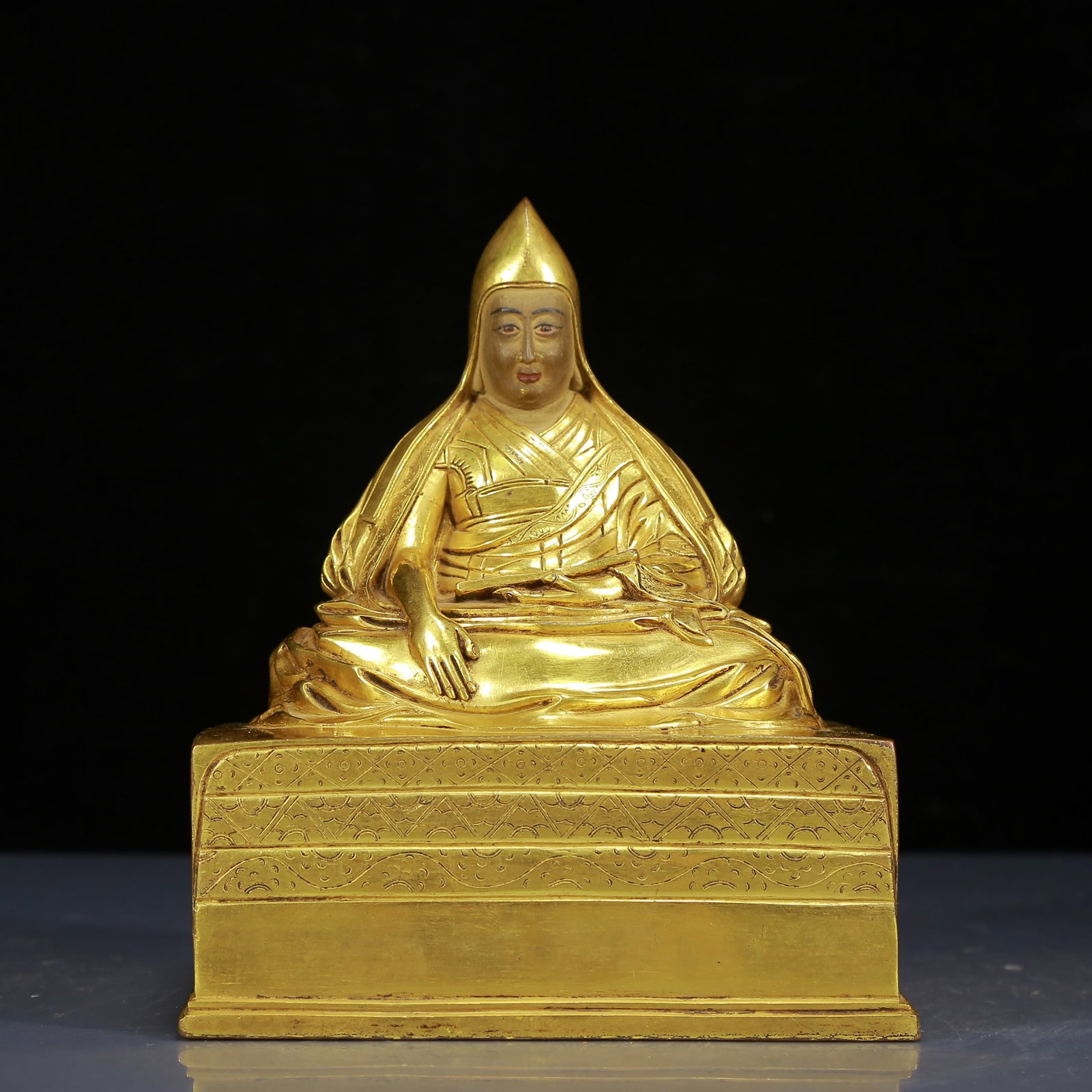 A Solemn Gilt Bronze Statue of Tsongkhapa